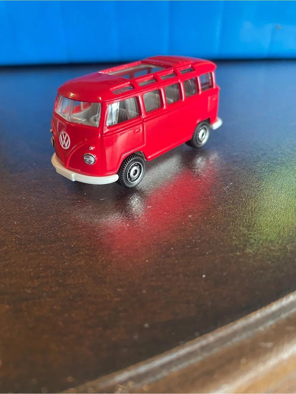 1998 Matchbox VW Transporter Bus Red 21 Window NWOP